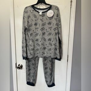 NWT Harry Potter Themed Sleepwear Set